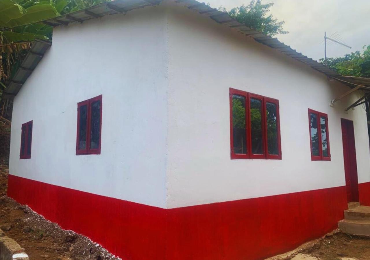 Villa Casa No Centro Do Mundo Ilheu Equator Rólas Exterior foto